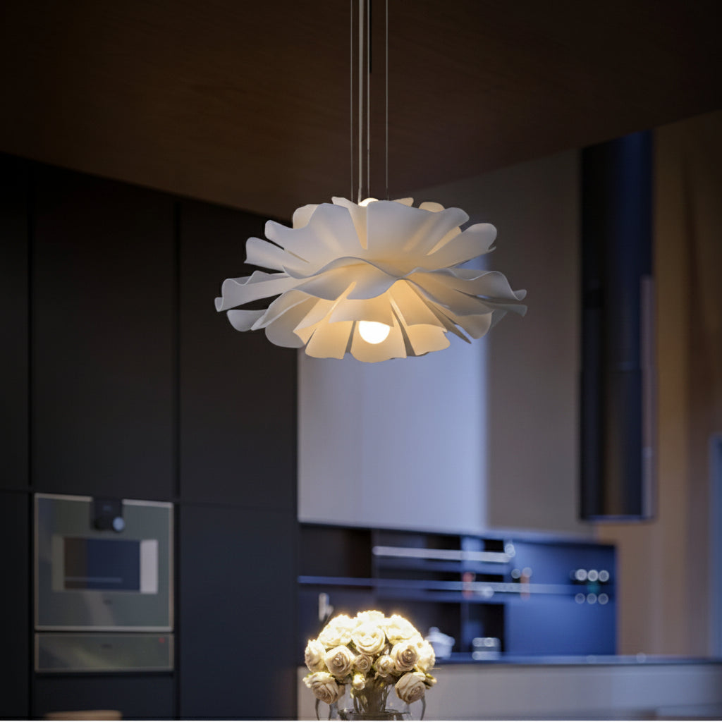 Scandinavia Flower Suspension Acrylic Pendant Lamp Ceiling Chandelier Hanging Light for Kitchen Living Room Bedroom